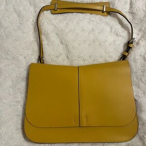 Gianni Chiarini Genuine Italian Leather Shoulder Bag.